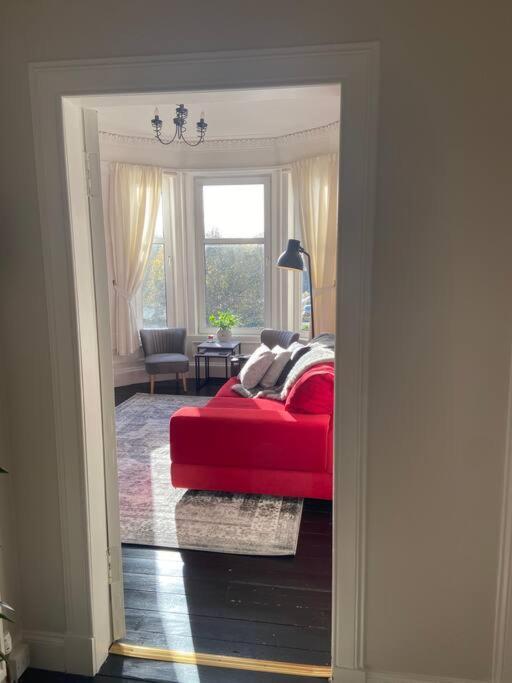 Beautiful Traditional Flat In The Center Of Largs. 外观 照片