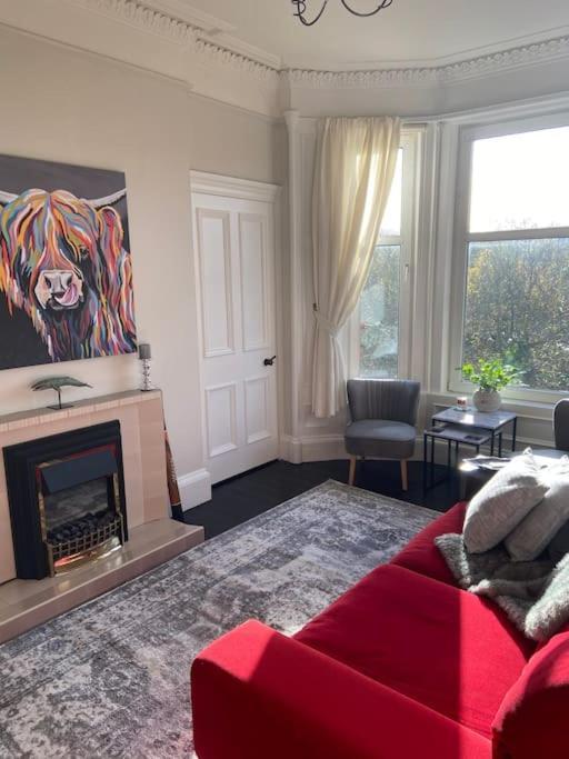 Beautiful Traditional Flat In The Center Of Largs. 外观 照片